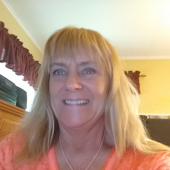 Meet your Posher, Donna - Picture 1 of 1